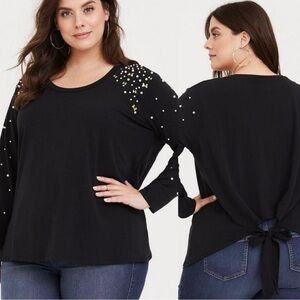 Torrid Disney size 2X pearl embellished Minnie Mouse shirt